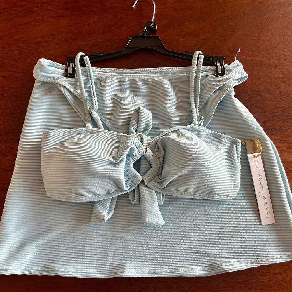 XL House of Harlow - NWT -  - 3 piece ribbed bikini set mint blue